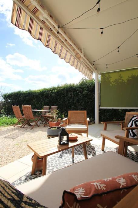 Cosy Appartement Entre Vignes Et Garrigue Avec Piscine Péret Exterior photo